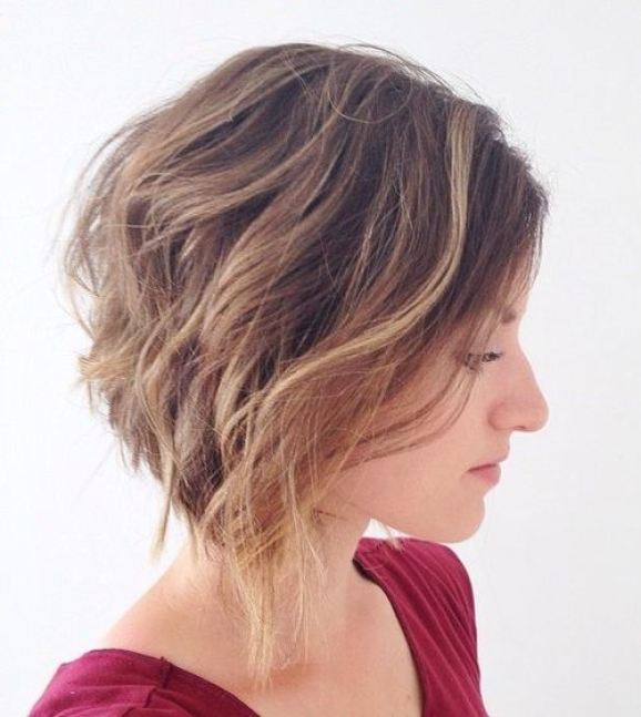 30 Best Short Hairstyles for Women - Latest Popular Short Haircuts