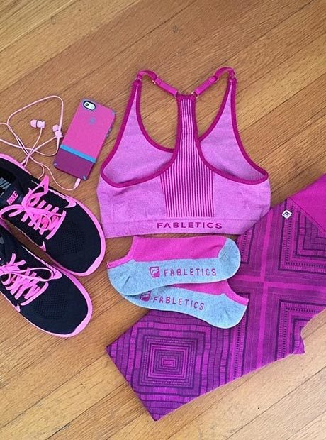 30 Cool Stylish Summer Workout Outfits for Women - Gym Outfit Ideas