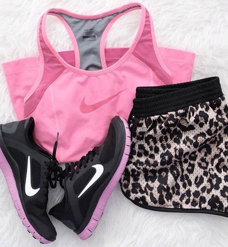 Cool Stylish Summer Workout Outfits for Women - Gym Outfit Ideas