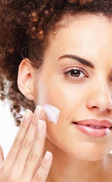 Beauty Tricks That Make You Look Younger