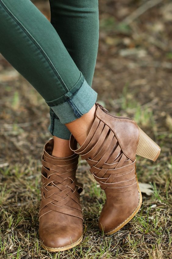 7 Tips to Rock Ankle Boots