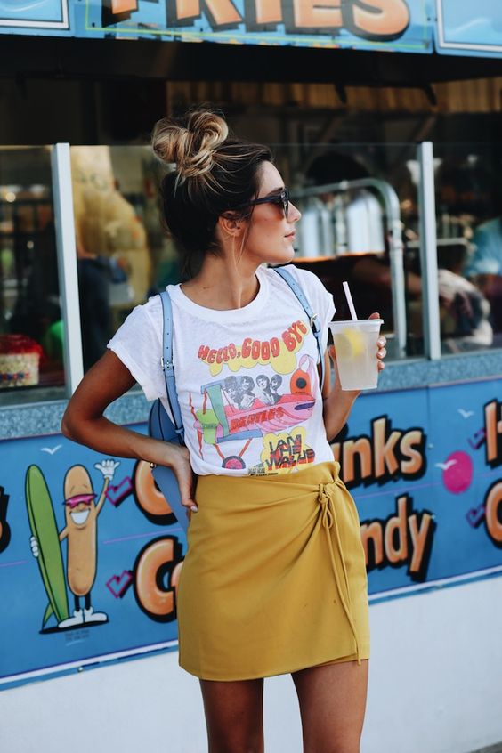 How to Rock a Graphic Tee