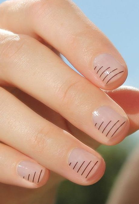 15 Gorgeous Minimalist Nail Design Ideas