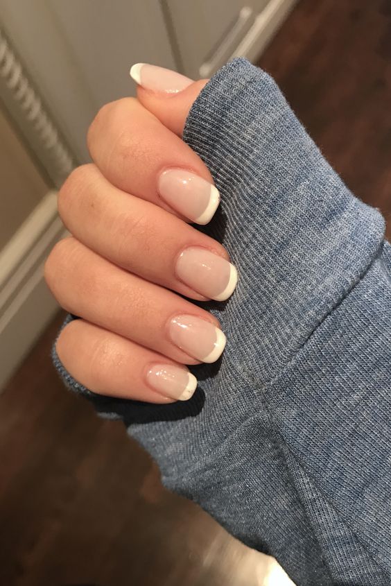 12 Stunning Manicure Ideas for Short Nails