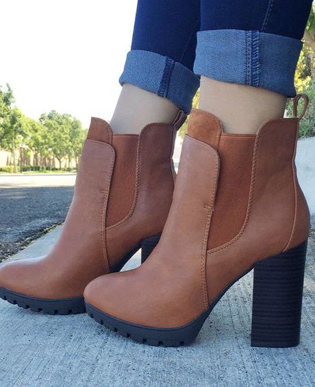 How to Wear Chunky Heels