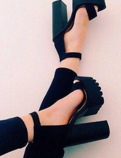 How to Wear Chunky Heels