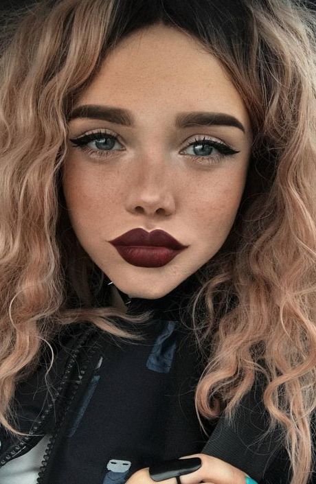 11 Ways to Pull off Dark Lipstick