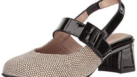 10 best luxury designer sandals for women 6 10 Best Luxury Designer Flat Sandals for Women