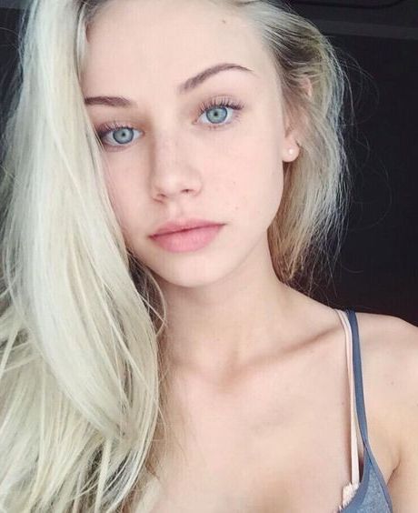 Hi!! I'm Jasey. I'm 19 and I'm Luke's little sister. I have water powers. Intro?