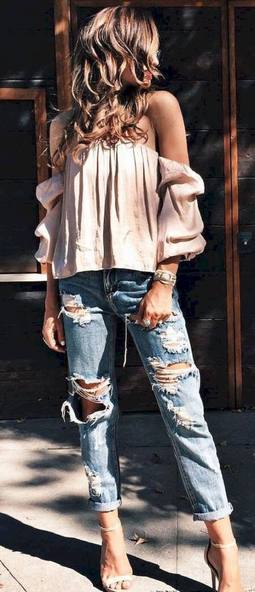 Stunning 36 Trending Summer Outfit Ideas with Off the Shoulder Top https://stiliuse.com/36-trending-summer-outfit-ideas-off-shoulder-top