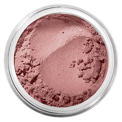 makeup products that will give you a natural summer look 2 8 Must Have Makeup Products that will Give You a Natural Summer look