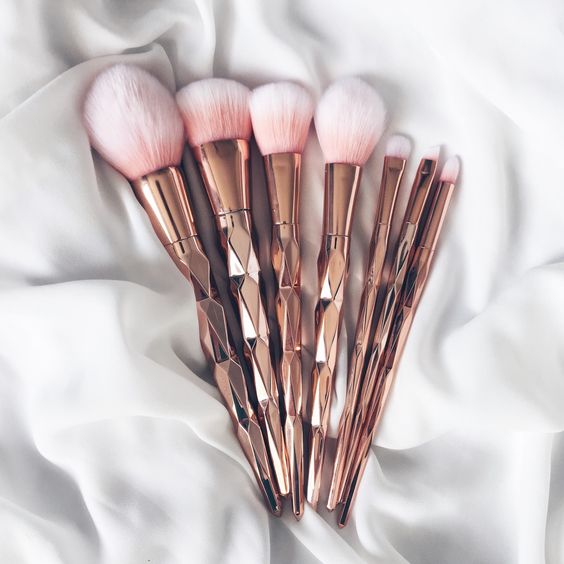 Rose Gold Makeup Brushes