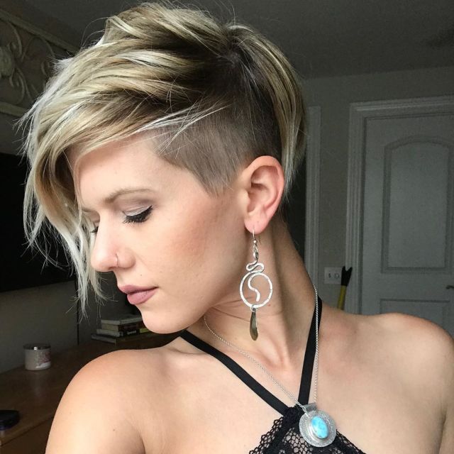 short pixie haircut 2022