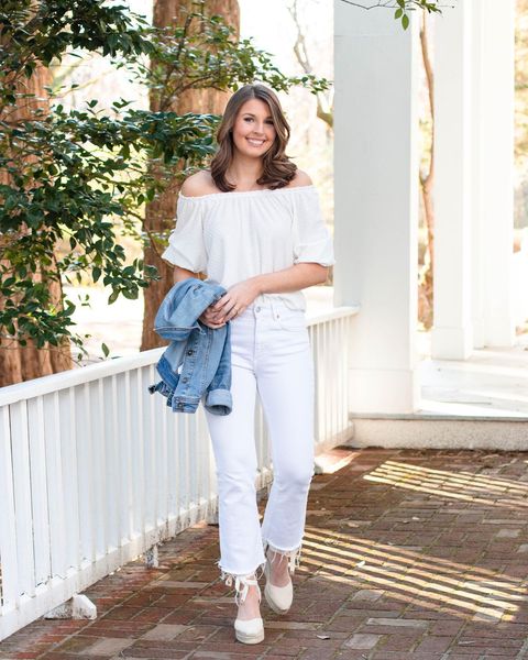 How to Wear White Jeans with This Season\'s Top New Fashion Trends