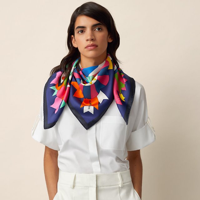 View: Worn, Cheval de Fete scarf 90