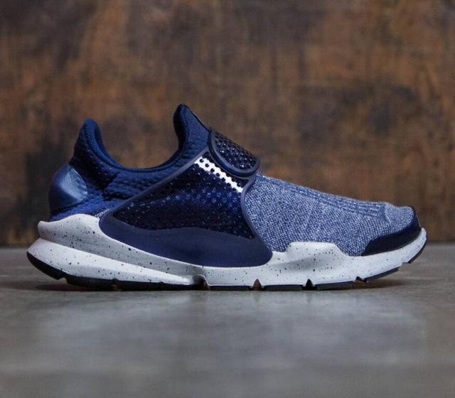 Nike Sock Dart SE Premium Sneakers for men