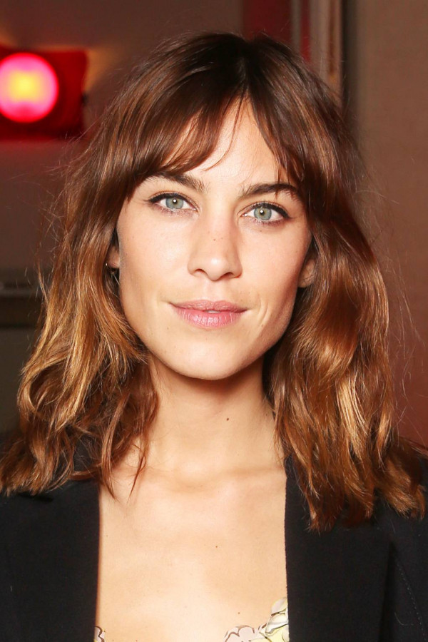 Alexa Chung curtain bangs