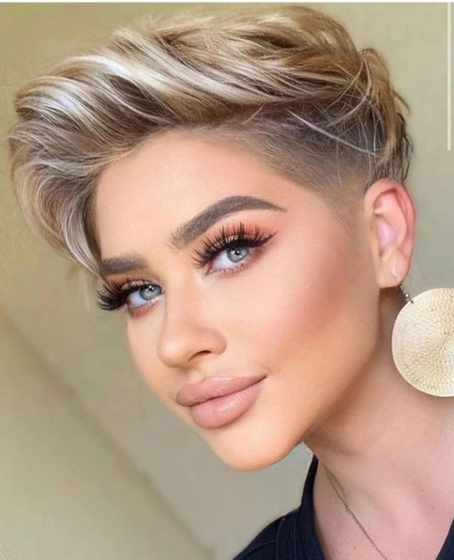 short hair girl makeup